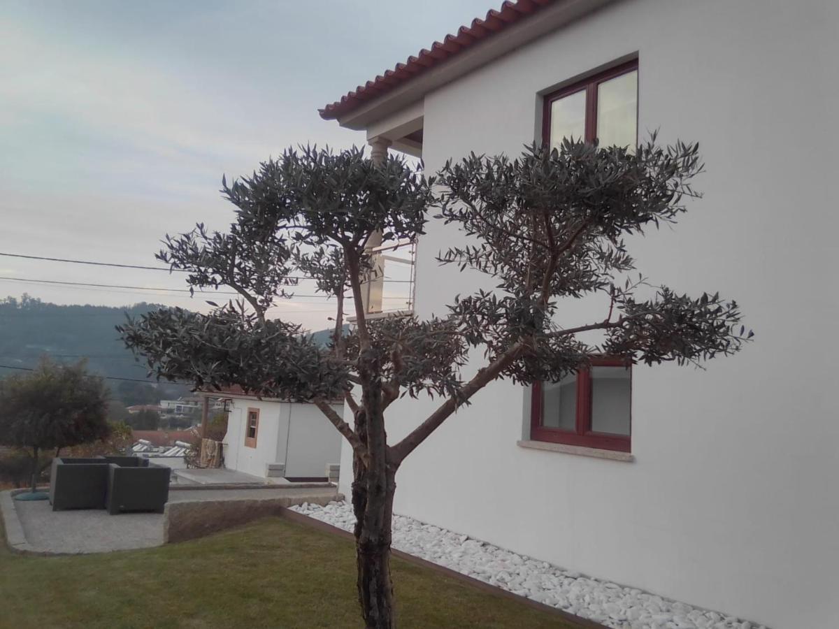 Villa Tavares Suites Arouca Bagian luar foto