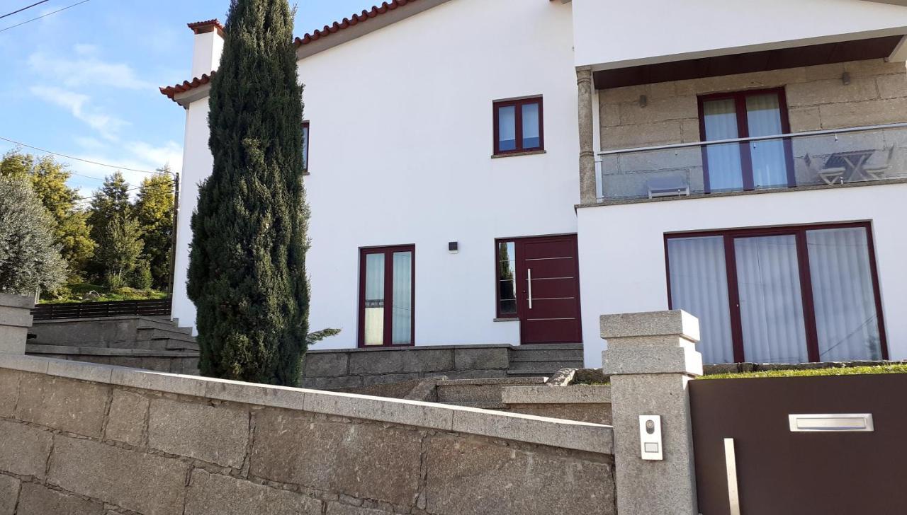 Villa Tavares Suites Arouca Bagian luar foto