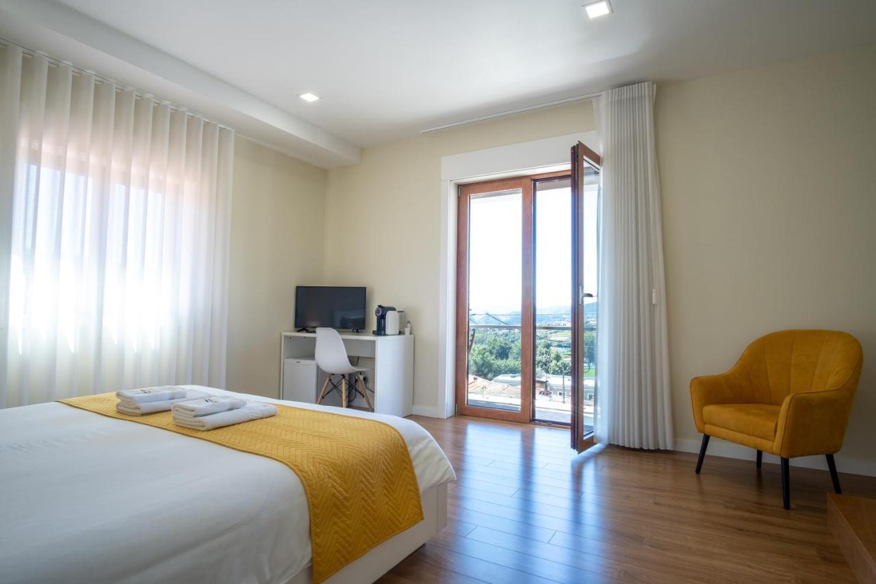 Villa Tavares Suites Arouca Bagian luar foto