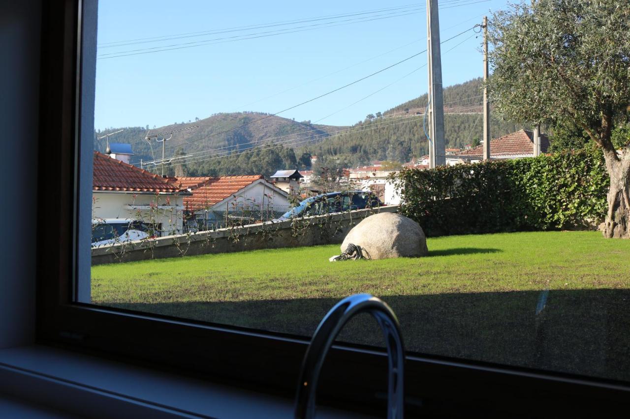 Villa Tavares Suites Arouca Bagian luar foto