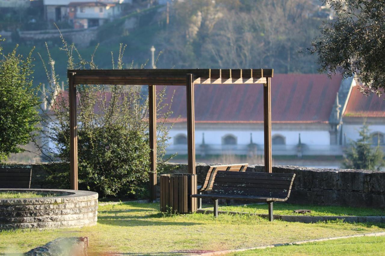 Villa Tavares Suites Arouca Bagian luar foto